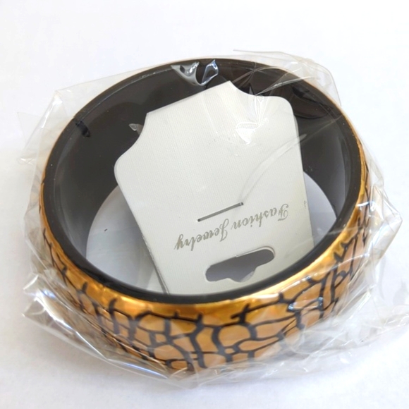 Choose One-Bangle Acrylic Holographic Cobble Stone Multi Colored Bracelet - Picture 6 of 8